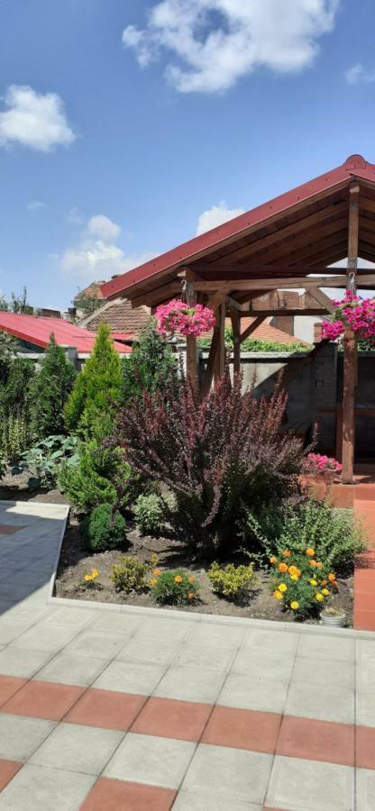 La Principessa Hotel Oradea Bagian luar foto